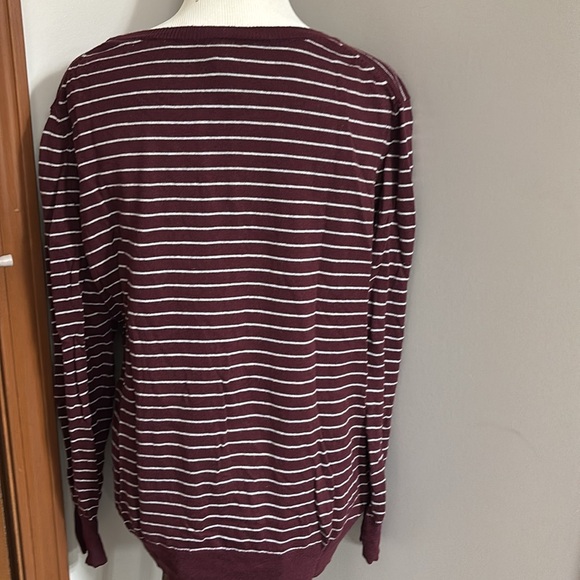 Worthington burgundy striped sweater - Picture 6 of 8